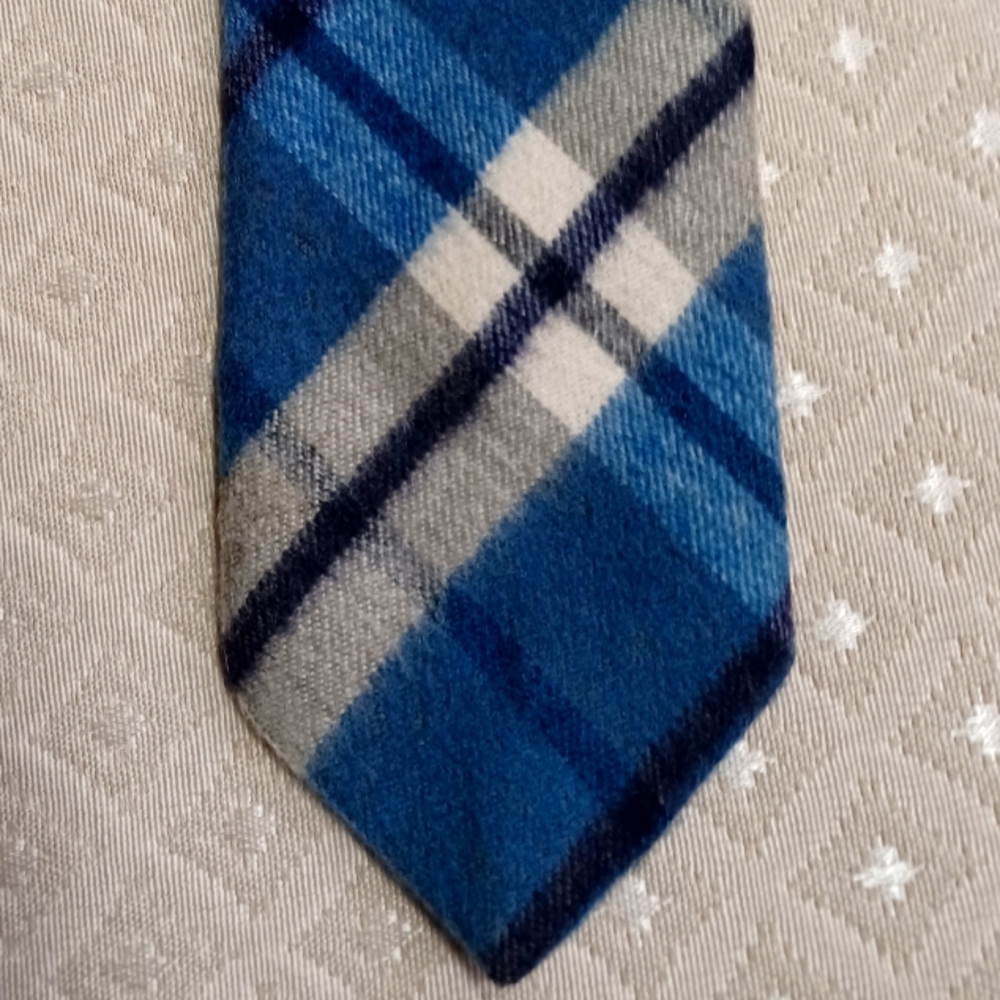 Cashmere Tie John Comfort Wool 55.5 x 3 inch Excellent cond Made in England